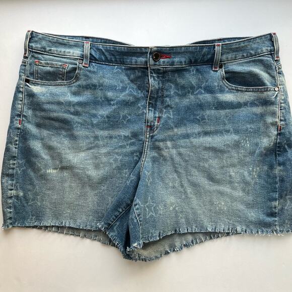 Lane Bryant Star Print Denim Shorts Raw Hem - Picture 2 of 6